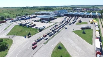 ГПСУ: На границе с Польшей зафиксировано скопление 300 автомобилей 