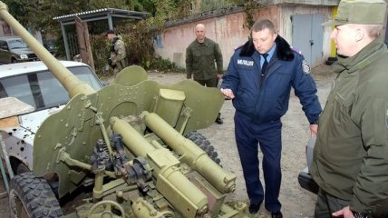 Аброськин: Житель Марьинки прятал дома противотанковую пушку