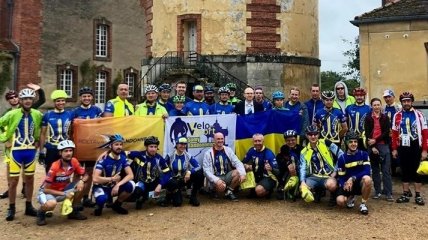 Более 80 украинцев участвуют в велогонке Париж-Брест-Париж