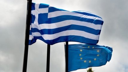 СМИ: Греции необходимо сократить свои расходы на €14 млрд