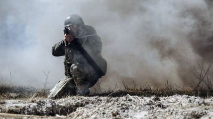 Обострение на Донбассе: на фронте много раненых
