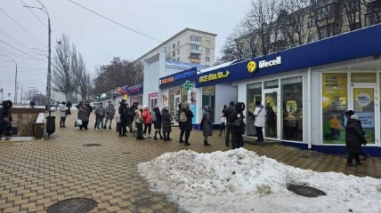 Очередь на новыми семерками в Киеве