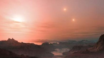 Ученые обнаружили планету, освещаемую "тройным солнцем" 