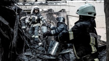 В Одессе продолжаются поисковые работы в сгоревшем колледже