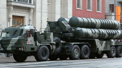 В оккупированный Крым направят дополнительные системы С-400