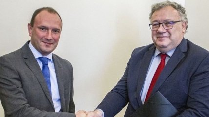 Недружественная риторика Сийярто: Божок встретился с послом Венгрии