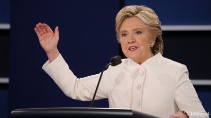 Минюст США обещает оперативно проверить письма по делу о переписке Клинтон