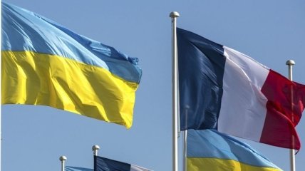 Зеленский заявил о важности солидарности Франции с Украиной