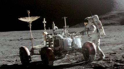 Найдено доказательство пребывания американцев на Луне  