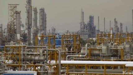 Иран перестал продавать нефть и газ Евросоюзу
