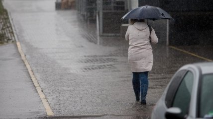 Українцям краще не виходити з дому без парасольки