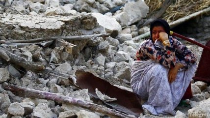 37 человек погибли и 850 пострадали от землетрясения в Иране