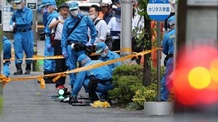 В Японии неизвестный набросился с ножом на школьников: 16 детей получили ранения