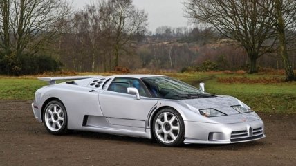 Словно из будущего: самый мощный и быстрый автомобиль Bugatti