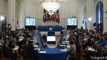 Великобритания и Эквадор должны перейти к диалогу по делу Ассанджа