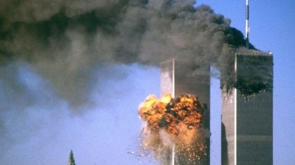 Трагедия 11 сентября: жуткие фото самого масштабного теракта в истории США