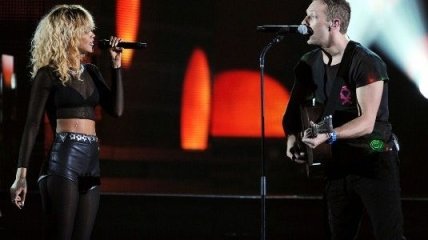 Coldplay спели на концерте с Рианной