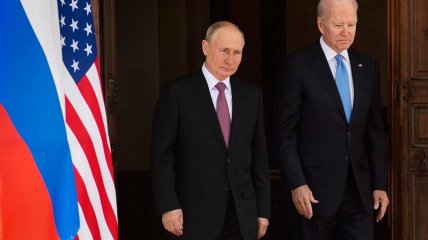 Володимир Путін та Джо Байден проговорили онлайн дві години