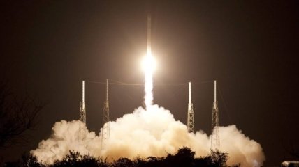 Штаты осуществили успешный запуск ракеты Falcon 9 со спутником Dragon