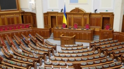 В украинский парламент проходят 5 партий, рейтинг возглавила "Оппозиционная платформа - За жизнь" – западные социологи