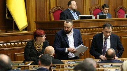 100 дней работы Рады IХ созыва: сколько нардепов не подали ни одного законопроекта 