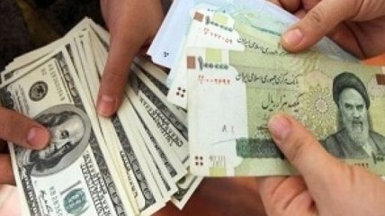 Обесценивание риала: В Иране начались протесты из-за скачка стоимости доллара