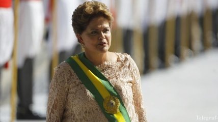 Сенат Бразилии проголосовал за суд над президентом Дилмой Русеф