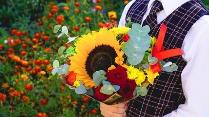 Поздравления с Днем Знаний 2019 на украинском языке в стихах и открытках