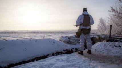  Ситуация в АТО: Двое военных ранены, почти 30 обстрелов