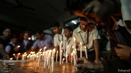 В Пакистане начался трехдневный траур по жертвам нападения на школу