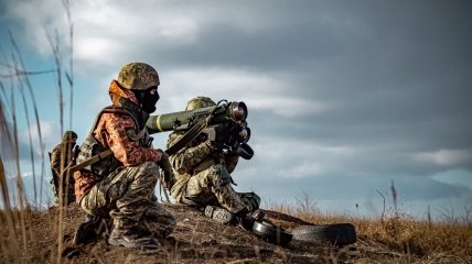 Украинские военные вооружены до зубов