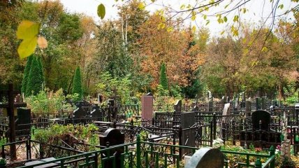 Карантинные меры: В Харькове вход на кладбища запретили на десять дней
