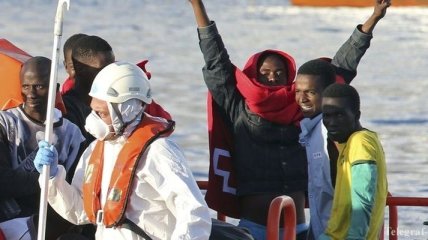 МОМ: В Европу через Средиземное море прибыло более 184 тыс. мигрантов