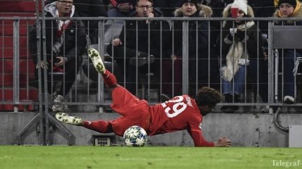 Игрок Баварии Коман получил жуткую травму на ровном месте (Видео)