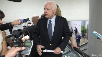 Маккейн критикует США из-за проблемы летального оружия для Украины