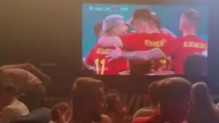Как во Львове болели за Бельгию в матче Евро-2020 против России: в сеть попало видео