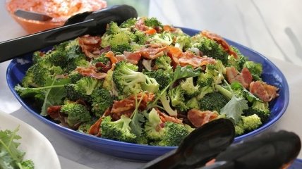 Рецепт дня: корисний салат із броколі
