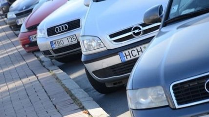 В Запорожье "евробляхи" устроили автопробег против штрафов 