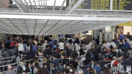 Рейсы в аэропорту в Нью-Йорке задержаны из-за сбоя в энергоснабжении