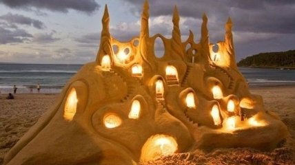 Пляжное искусство: невероятные скульптуры из песка (Фото)