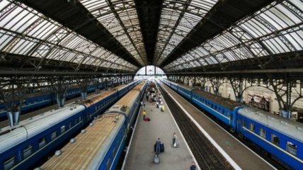 Футбольным фанатам предложили дешевое место для проживания в Киеве: на вокзале