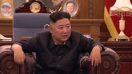 "При виде его у людей разрывается сердце": телевидение КНДР сообщило тревожные новости о Ким Чен Ыне