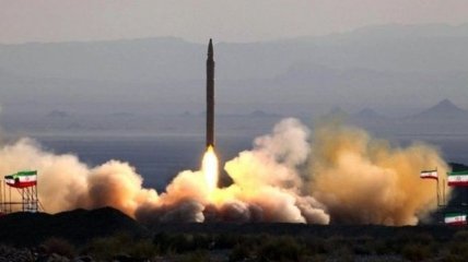 Иран показал новую баллистическую ракету "Кадр"