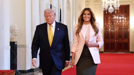 Трамп проигнорировал жену в праздничный день