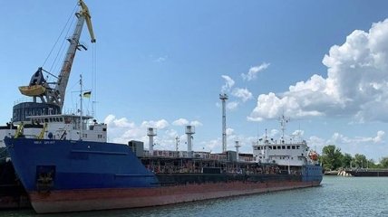 В РФ заявили, что моряки с задержанного в Украине российского танкера едут домой