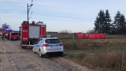 В Польше автомобиль столкнулся с поездом: есть погибшие