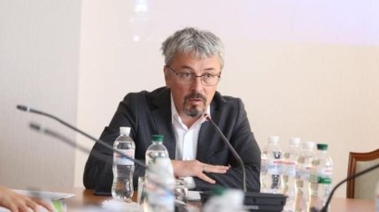 Ткаченко отреагировал на законопроект об отмене "языкового" закона