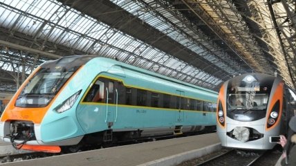 "Укрзализныця" запускает новый поезд с вагонами-трансформерами