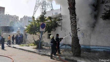В Египте демонстранты сожгли полицейский участок
