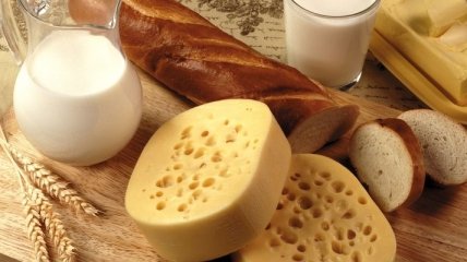 Роспотребнадзор запретил поставку ряда молочной продукции из Украины